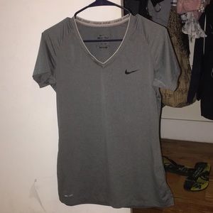 Nike fit t-shirt women’s